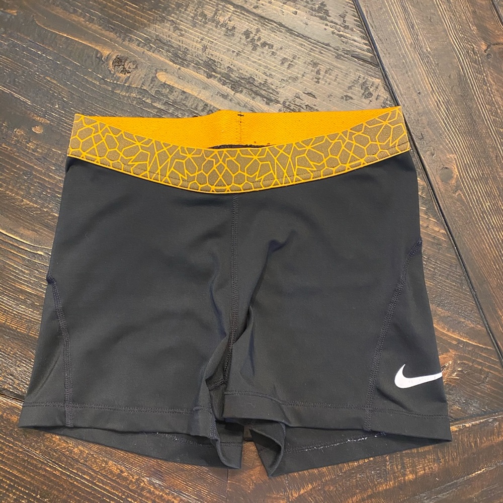 Black Nike Pro Spandex